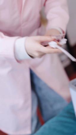 抢先看作品，指定剧集，浪漫狼人-中国版权-china-Lp-The Whole World Awaits My Divorce episode 2